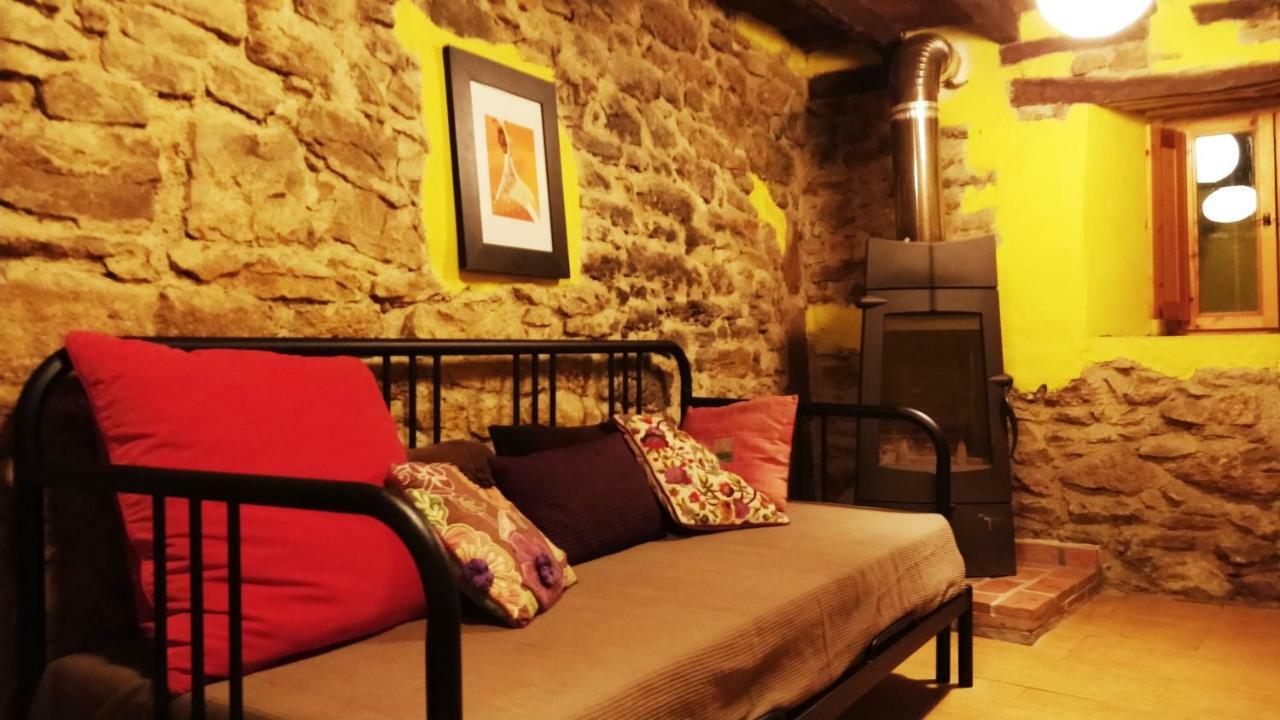 La Casa Amarilla